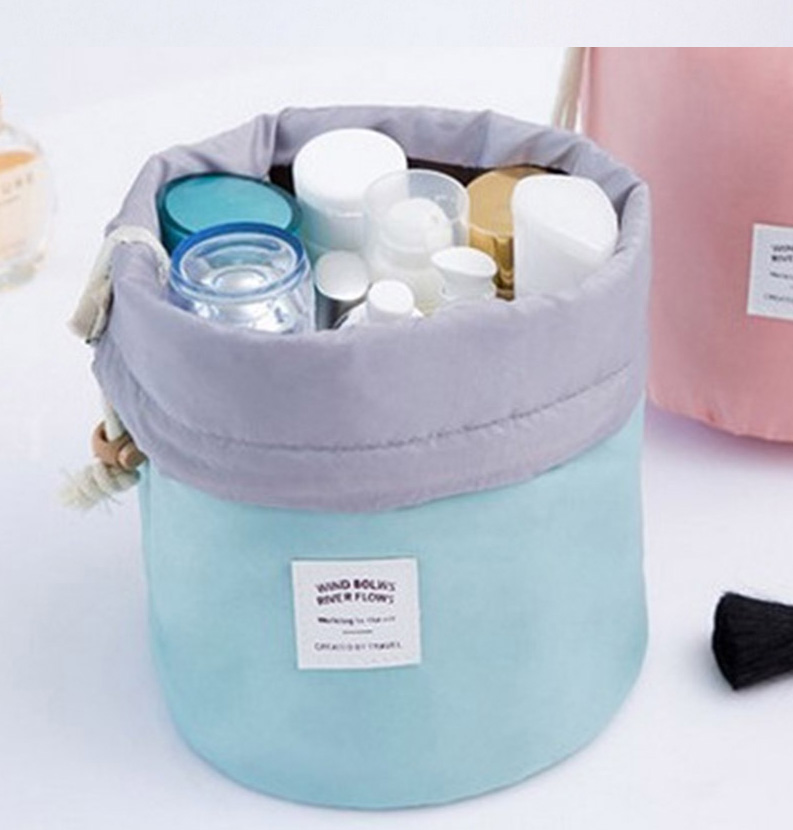 kosmeticka-taska-cestovni-stahovaci-vak-1