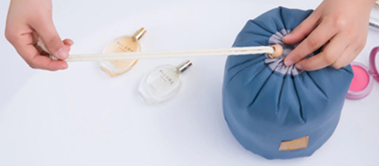 kosmeticka-taska-cestovni-stahovaci-vak-6