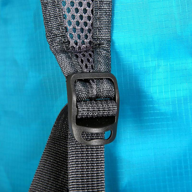 Skládací-mini-batoh-15-litrů-12