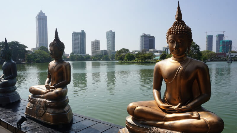 tipy-na-dovolenou-prosinec-budha