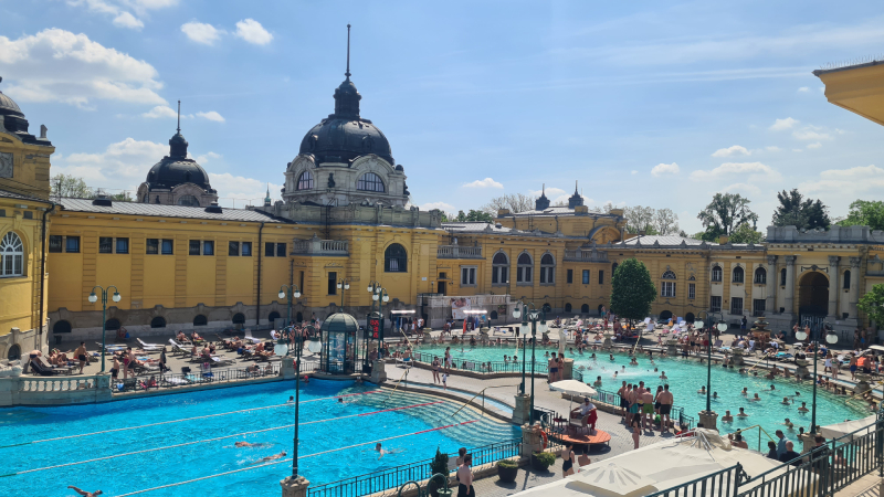 2_Termalni-lazne-szechenyi-budapest-zapakuj