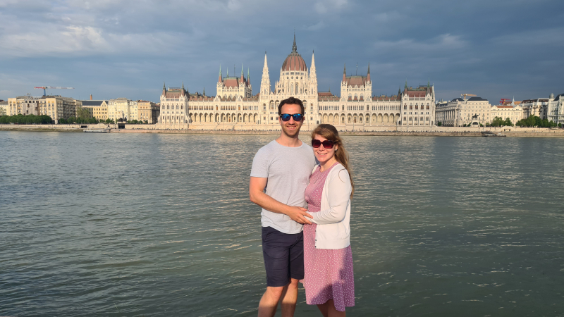 3_madarsky-parlament-budapest-zapakuj