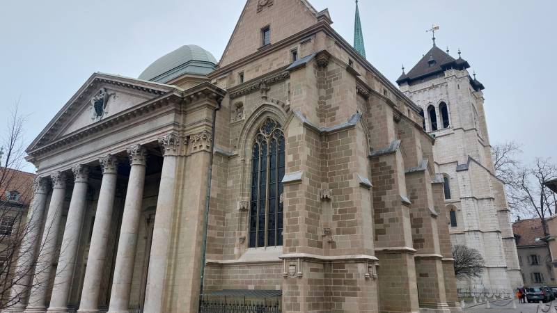 4-Katedrála-sv-Petra-Cathédrale-Saint-Pierre-zeneva