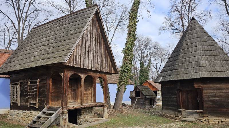 4-Park-Herăstrău-a-muzeum-vesnice-Muzeul-satului