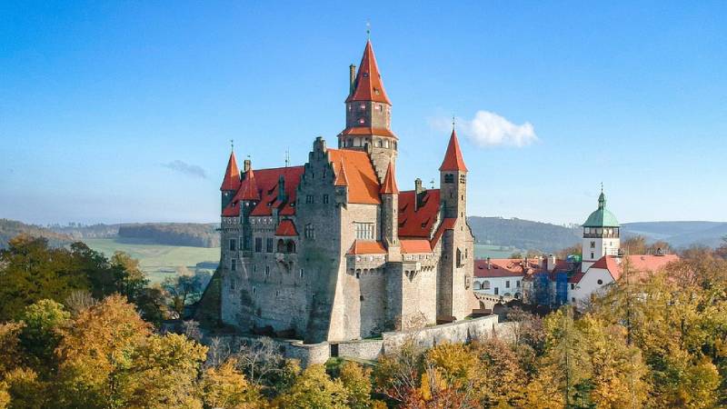 bouzov-hrad-20-originalnich-tipu-na-vylet-olomouc-a-okoli