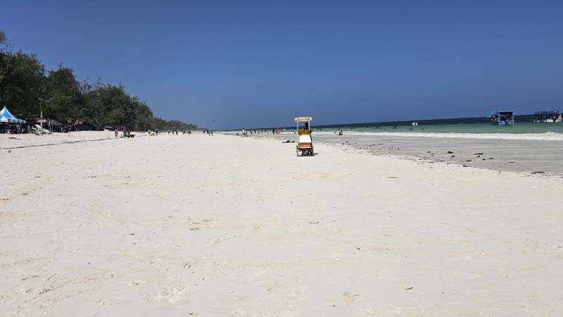 16-kena-Diani-beach