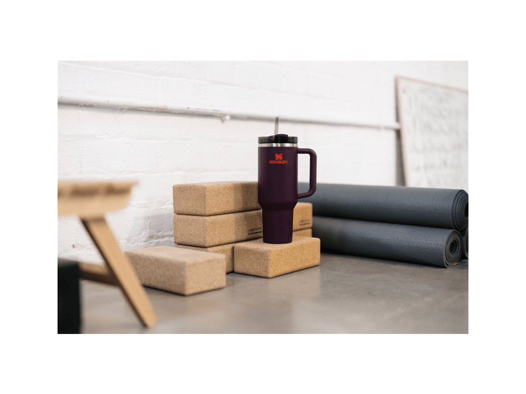 stanley-termoska-quencher-h2-o-flowstate-tumbler--1-18-l (1)