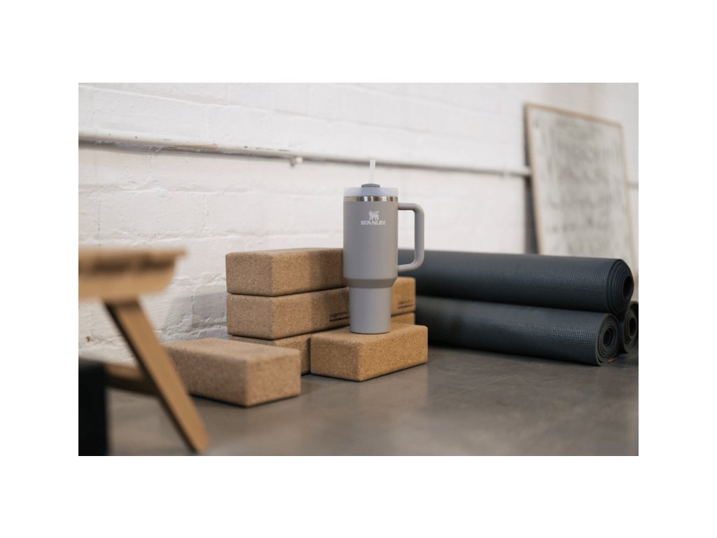 stanley-termoska-quencher-h2-o-flowstate-tumbler--1-18-l (2)_1