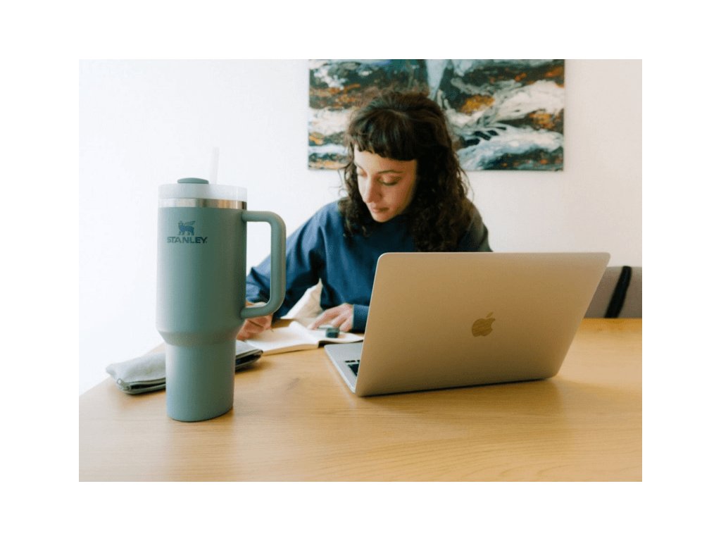 stanley-termoska-quencher-h2-o-flowstate-tumbler--1-18-l (3)